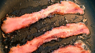 homemade bacon 