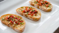 roasted-garlic-toasts.jpg
