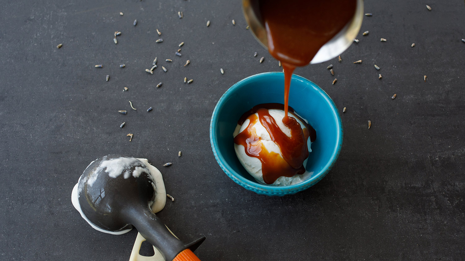 lavender-caramel-sauce-recipe.jpg