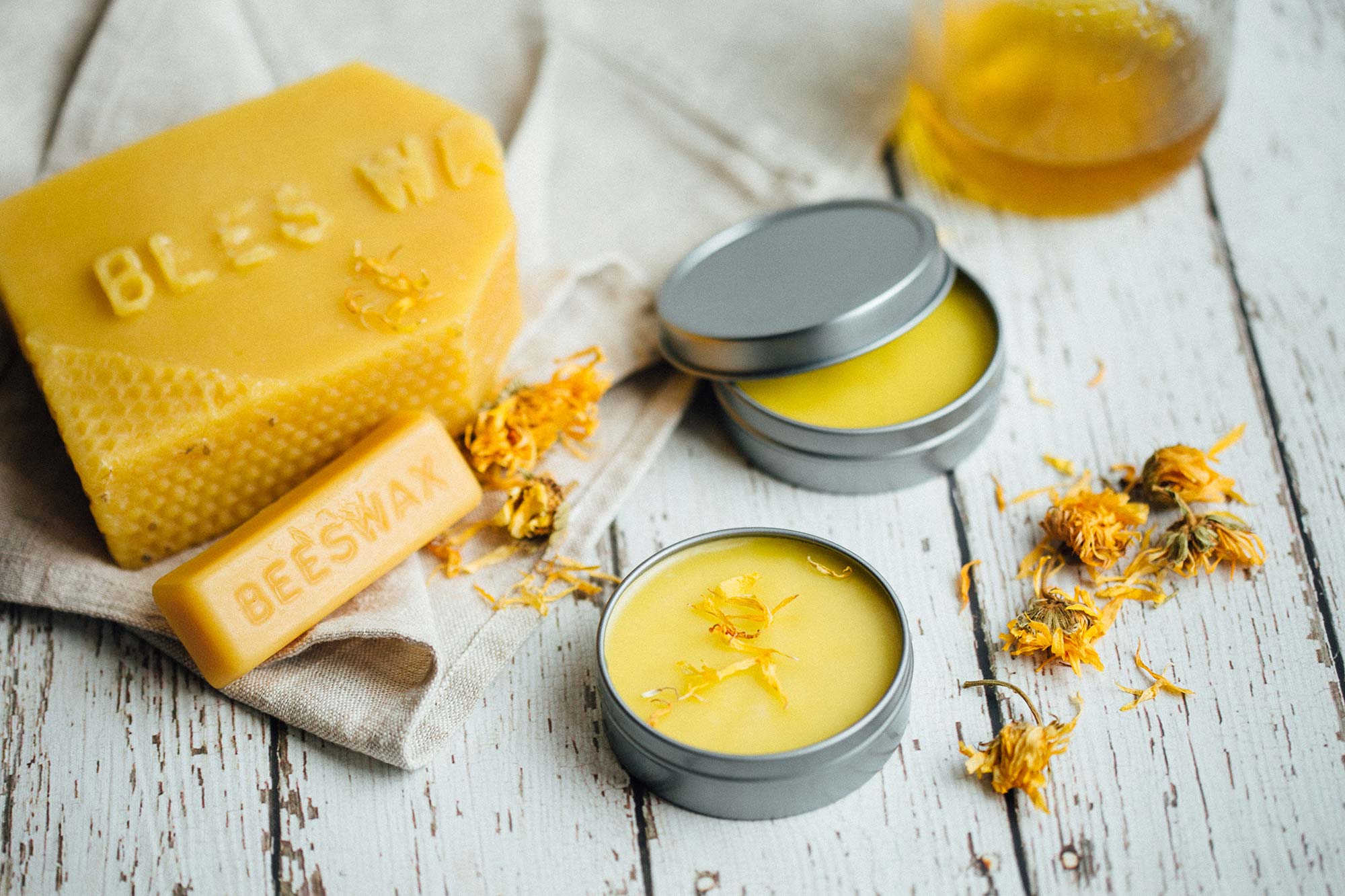 how-to-make-calendula-salve.jpg