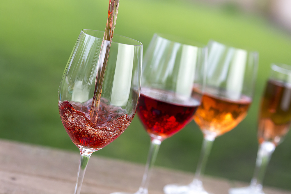 Rose-wine-pour.jpg